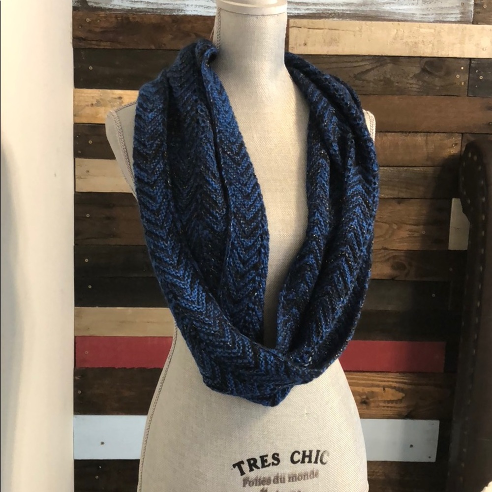 Infinity scarf - Picture 2 of 6